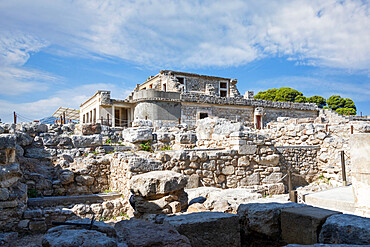 Old ruins in Knossos archaeological site, Heraklion, Crete island, Greek Islands, Greece, Europe