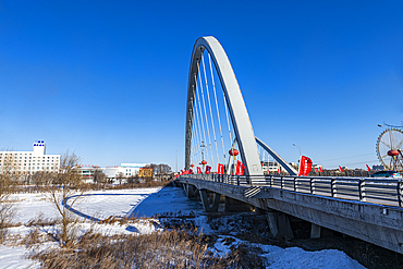 Bridge to Heihe island on the Amur river banks, Heihe, Heilongjiang, China, Asia