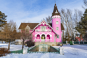 Old Russian mansion, Volga Manor, Harbin, Heilongjiang, China, Asia