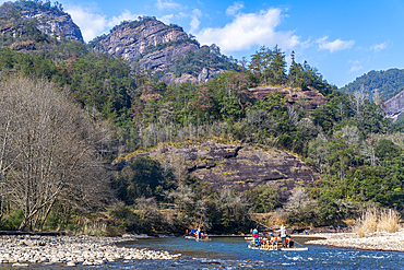 Rafting on the River of The Nine Bends, Wuyi Mountains, UNESCO World Heritage Site, Fujian, China, Asia