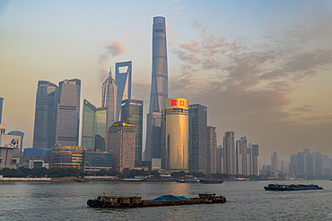 Pudong seen from the Bund, waterfront area, Central Shanghai at sunset, Shanghai, China, Asia