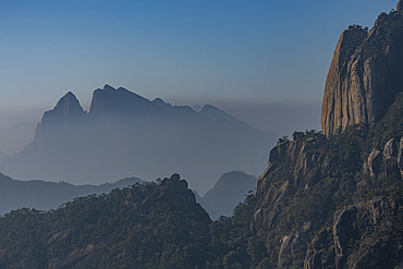 Hazy Taoist Sanqing Mountain, UNESCO World Heritage Site, Jiangxi, China, Asia