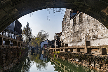 Water channel, Zhouzhuang water town, Jiangsu, China, Asia