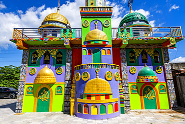 Rainbow Mosque (Masjid Al-Islamia), Zamboanga, Mindanao, Philippines, Southeast Asia, Asia