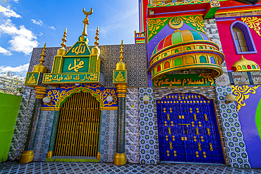 Rainbow Mosque (Masjid Al-Islamia), Zamboanga, Mindanao, Philippines, Southeast Asia, Asia