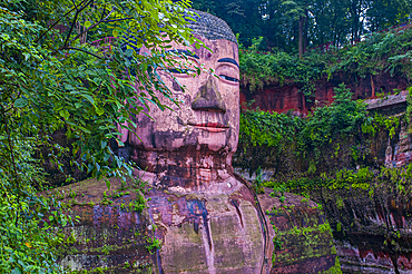 Leshan Giant Buddha, the largest stone Buddha on earth, Mount Emei Scenic Area, UNESCO World Heritage Site, Leshan, Sichuan, China, Asia