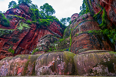 Leshan Giant Buddha, the largest stone Buddha on earth, Mount Emei Scenic Area, UNESCO World Heritage Site, Leshan, Sichuan, China, Asia