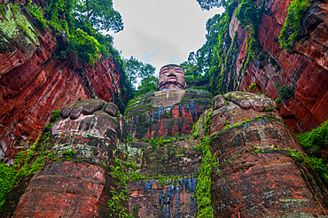 Leshan Giant Buddha, the largest stone Buddha on earth, Mount Emei Scenic Area, UNESCO World Heritage Site, Leshan, Sichuan, China, Asia