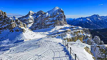 Mount Lagazuoi, Ampezzo Dolomites Natural Park, UNESCO World Heritage Site, Veneto, Dolomites, Italy, Europe