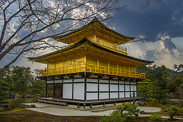 Kinkaku-Ji (Golden Pavilion) Buddhist temple, UNESCO World Heritage Site, Kyoto, Honshu, Japan, Asia