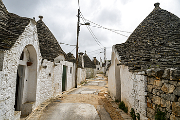 Trulli houses in Alberobello, UNESCO World Heritage Site, Apulia, Italy, Europe