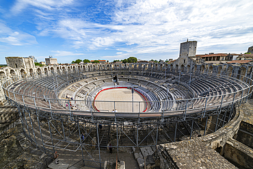 The Roman Amphitheatre, Arles, UNESCO World Heritage Site, Bouches du Rhone, Provence-Alpes-Cote d'Azur, France, Europe