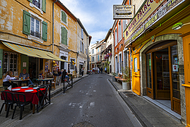 Old town of Arles, Bouches du Rhone, Provence-Alpes-Cote d'Azur, France, Europe