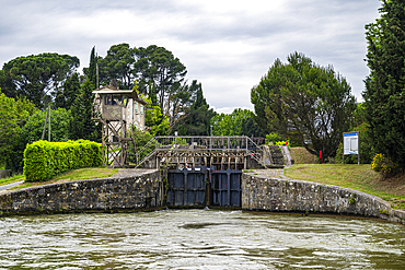 Canal du Midi near Carcassonne, UNESCO World Heritage Site, Aude, Occitania, France, Europe