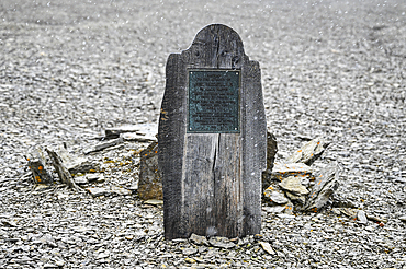 Gravestone from the Franklin expedition, Beechey island, Nunavut, Canadian Arcitic, Canada