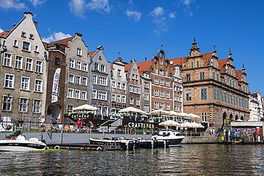 Hanseatic League houses on the Motlawa River, Gdansk, Poland, Europe