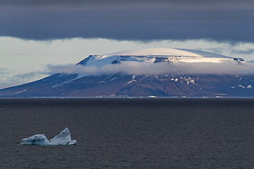 Flat table mountains covered with ice, Franz Josef Land archipelago, Arkhangelsk Oblast, Arctic, Russia, Europe