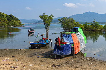 Sea gypsy boat near Maungmagan, Dawei, Mon state, Myanmar (Burma), Asia