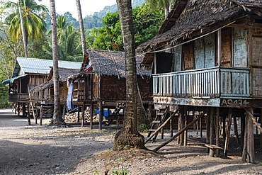 Moken, sea gypsy village on a white sand beach on Dome Island, Mergui (Myeik) Archipelago, Myanmar (Burma), Asia