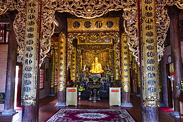 Buddha statue in the Ho Quoc Pagoda Buddhist temple, island of Phu Quoc, Vietnam, Indochina, Southeast Asia, Asia