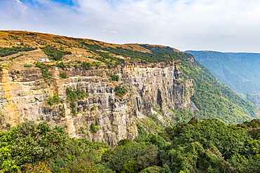 Steep cliffs, East Khasi Hills, Sohra (Cherrapunjee), Meghalaya, India, Asia