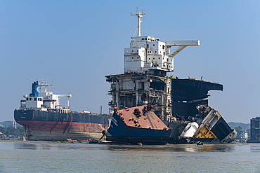 Huge container ships ready to be broken up, Chittagong Ship Breaking Yard, Chittagong, Bangladesh, Asia