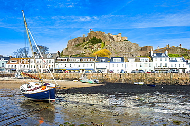 The town of Mont Orgueil and its castle, Jersey, Channel Islands, United Kingdom, Europe 