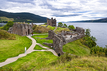 Urquhart Castle, Loch Ness, Highlands, Scotland, United Kingdom, Europe