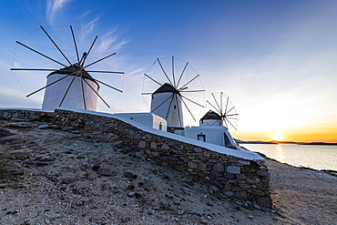 The Windmills (Kato Milli) at sunset, Horta, Mykonos, Cyclades, Greek Islands, Greece, Europe