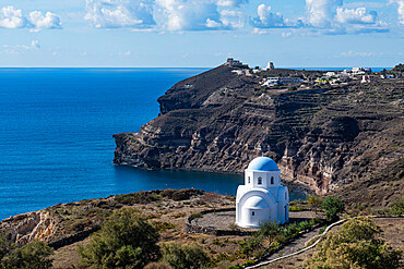 Little chapel on the south coast of Santorini, Cyclades, Greek Islands, Greece, Europe