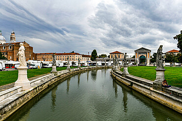 Prato della Valle square, Padua, Veneto, Italy, Europe