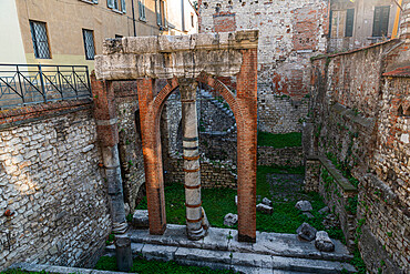 Old Roman ruins, Piazza del Foro, UNESCO World Heritage Site, Brescia, Lombardy, Italy, Europe