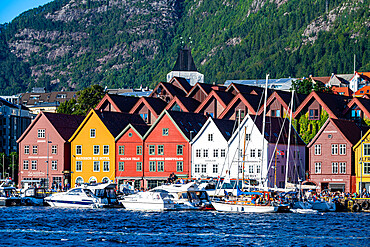 Bryggen, series of Hanseatic buildings, UNESCO World Heritage Site, Bergen, Norway, Scandinavia, Europe