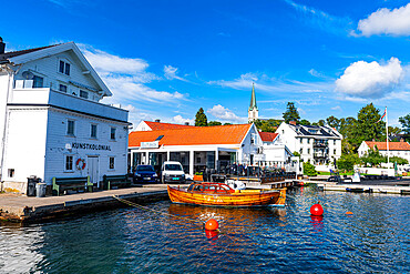 Harbour of the seaside town of Lillesand, Agder County, Norway, Scandinavia, Europe