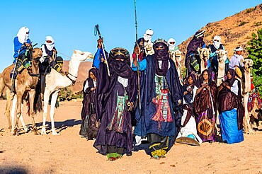 Traditional dressed Tuaregs, Oasis of Timia, Air Mountains, Niger, Africa