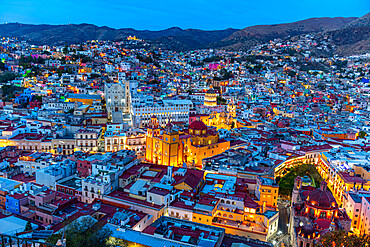 View over the UNESCO World Heritage Site at night, Guanajuato, Mexico, North America