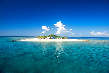 Beautiful South Sea island, Mamanuca Islands, Fiji, South Pacific