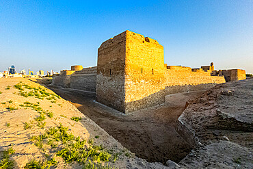 Qal'at al-Bahrain (Bahrain Fort), UNESCO World Heritage Site, Kingdom of Bahrain, Middle East