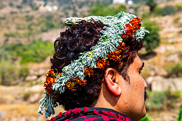 Traditional dressed man of the Qahtani Flower men tribe, Asir Mountains, Kingdom of Saudi Arabia, Middle East