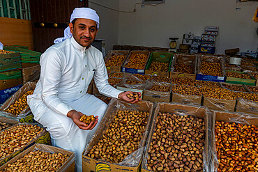 Local dates for sale, Najran, Kingdom of Saudi Arabia, Middle East