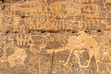 Rock carvings, Bir Hima Rock Petroglyphs and Inscriptions, UNESCO World Heritage Site, Najran, Kingdom of Saudi Arabia, Middle East