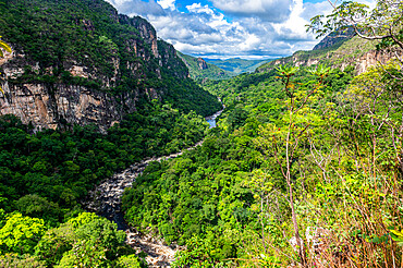 Trilha dos Santos e Corredeiras, Chapada dos Veadeiros National Park, UNESCO World Heritage Site, Goias, Brazil, South America