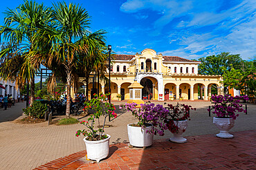 Colonial house on the Real de la Concepcion square, Mompox, UNESCO World Heritage Site, Colombia, South America