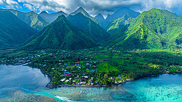 Aerial of Tahiti Iti and its lagoon, Society Islands, French Polynesia, South Pacific, Pacific