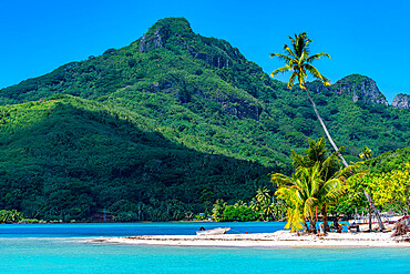 White sand Terei'a Beach in Maupiti, Society Islands, French Polynesia, South Pacific, Pacific