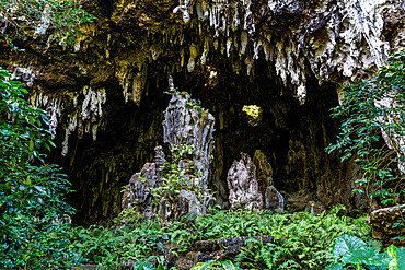 A'eo Cave, Rurutu, Austral islands, French Polynesia, South Pacific, Pacific