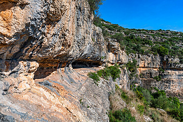 Overhang, Rock art of the Iberian Mediterranean Basin, UNESCO World Heritage Site, Ulldecona, Catalonia, Spain, Europe