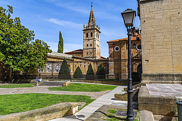 Cathedral of San Salvador, Oviedo, UNESCO World Heritage Site, Asturias, Spain, Europe