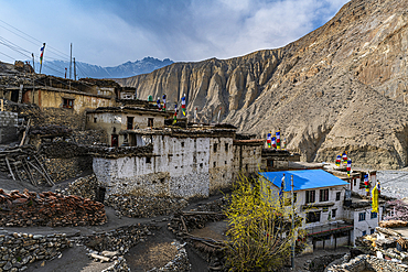 Remote Tetang village, Kingdom of Mustang, Himalayas, Nepal, Asia