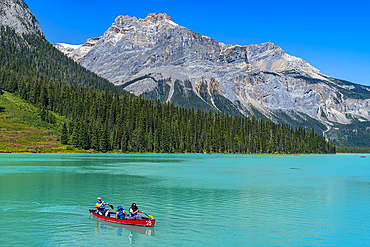 Canoe on Emerald Lake, Yoho National Park, UNESCO World Heritage Site, British Columbia, Canada, North America